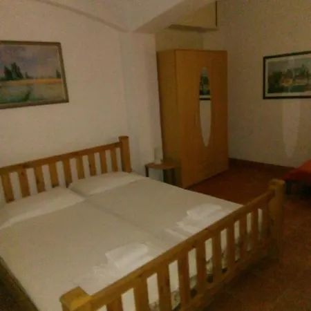 Oleandro Pergola בית נופש *